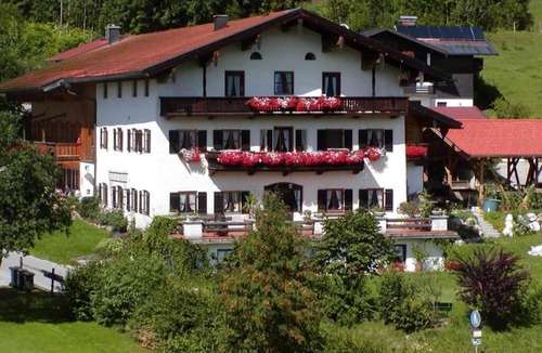 Birnbach Apartment | Gemütliche Ein-Raum-Ferienwohnung, 30qm