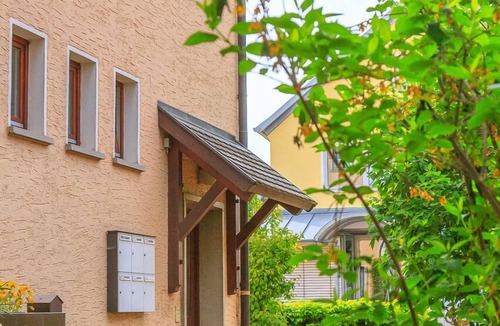 Staffelstein Apartment | Gemütliche Ferienwohnung (60qm) mit großem Balkon und kostenfreiem WLAN