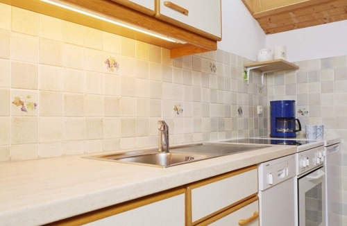 Gmain Apartment | gemütliche Ferienwohnung für 1-4 Personen mit 2 Schlafzimmern (Wohnung 1)