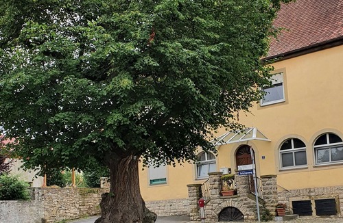 Dettelbach Apartment | Gemütliche Ferienwohnung im Ersten Stock für 4 Personen