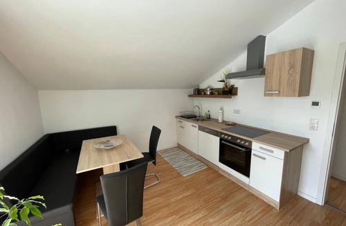 Blaibach Apartment | Gemütliche Ferienwohnung im 2.og Unterm Dach mit Kamin