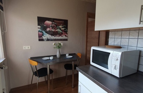 Haundorf Apartment | Gemütliche Ferienwohnung mit Panoramablick und großem Garten