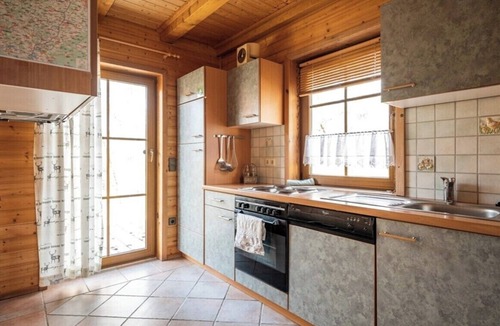 Hausles Apartment | Gemütliche Ferienwohnung, idyllische Lage, mit skandinavischem Badefass