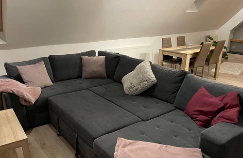 Sudlohn Apartment | Gemütliche-ferienwohnung im Spitzboden mit Besonderem Flair in Ruhigem Umfeld