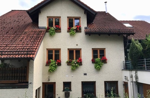Frickenfelden Apartment | Gemütliche FeWo (60qm) mit 1 Schlafzimmer in ruhiger Lage