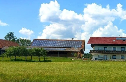 Falkenstein Apartment | Gemütliche FeWo (70qm) mit 2 Schlafzimmern und Balkon