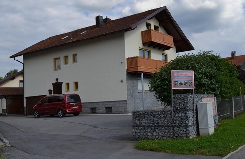 Kleß Apartment | Gemütliche FeWo (70qm) mit 2 Schlafzimmern im "Lamer Winkel"