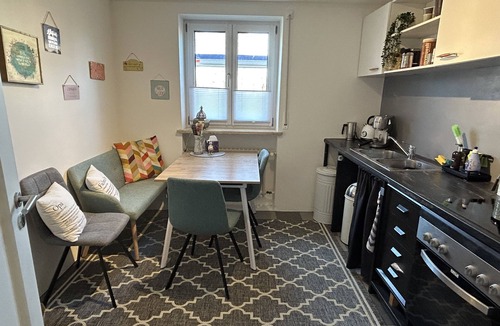 Scheyern Apartment | Gemütliche, Moderne 80qm Ferienwohnung, 10 Minuten von Pfaffenhofen Entfernt