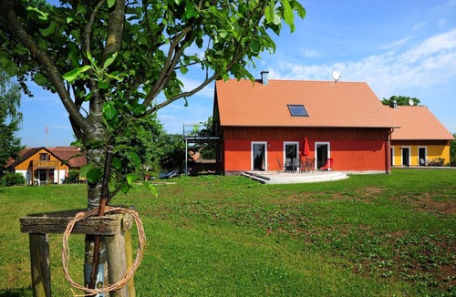 Feuchtwangen Apartment | Gemütlicher Aufenthalt mit eigener Terrasse.