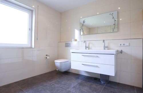 Dechendorf Villa | Gemütliches Doppelhaushälfte