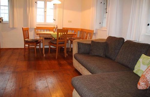 Rockingen Apartment | Gemütliches Feriendomzil (46qm) in historischem Austragshaus auf Bauernhof