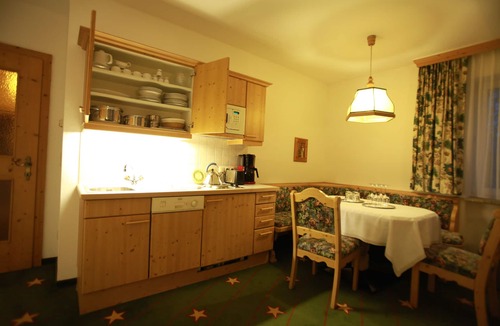 Imst Apartment | Genießen Sie die Freiheit der Ferienwohnung Gepaart mit dem Komfort vom 4-hotel