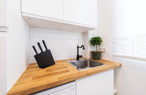 Jeronimos Apartment | Genteel Home Atocha - Two Bedroom Apartment, Sleeps 4
