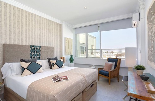 Encarnacion-Regina Apartment | Genteel Home Campana