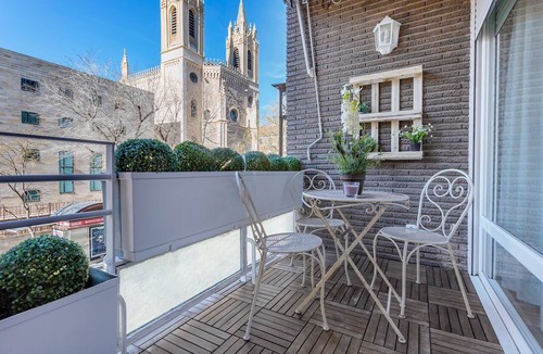 Jeronimos Apartment | Genteel Home Retiro II