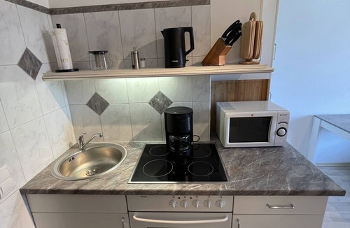 Herdecke Apartment | Geräumige Ferienwohnung für bis zu 4 Personen mit Pool und Sauna