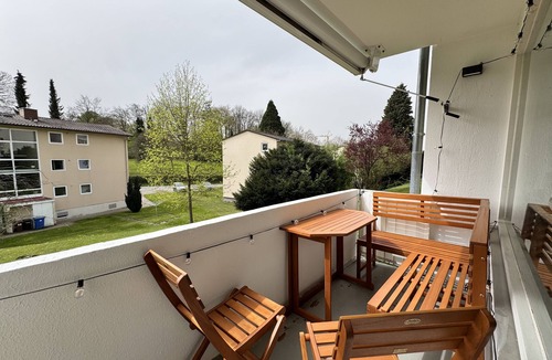 Ueberlingen Apartment | Geräumige Unterkunft für bis zu Sechs Personen Ideal für Familien Oder Gruppen