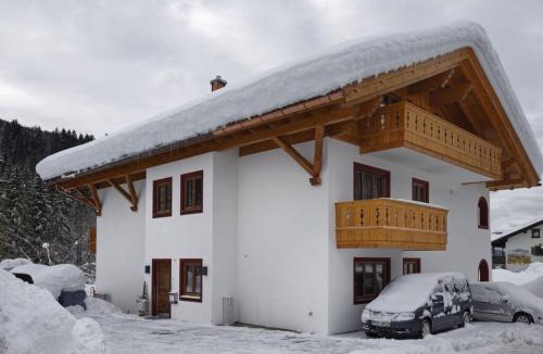 Garmisch-Partenkirchen House | Geroldsee Comfortable holiday residence