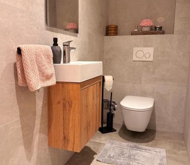Sellrain Apartment | Gipfelglück, Bergblick, Design & Ruhe in Tirol