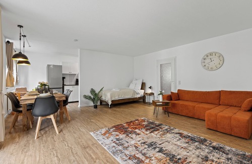 Kempten Apartment | Glücksfewo71, for families, center, private underground parking space, 2 terraces, Allgäu