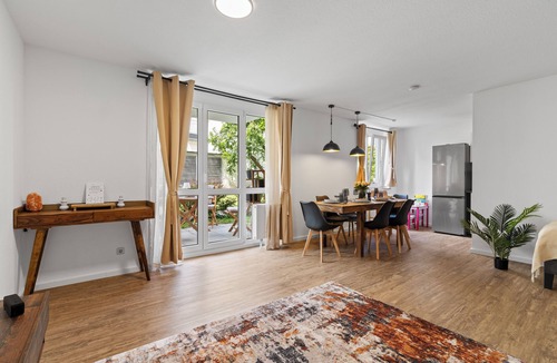 Kempten Apartment | Glücksfewo71, for families, center, private underground parking space, 2 terraces, Allgäu