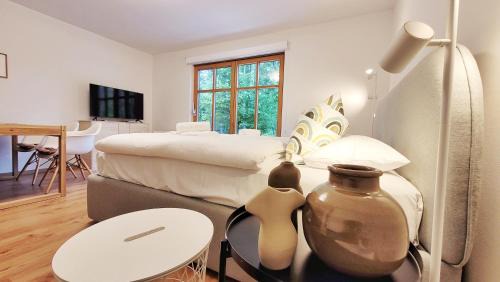 Neuhaus Apartment | GM-Stays - Studio am Dürnbach - Modern, ruhig & zentral am Schliersee mit Parkplatz - BRIGHT Collection