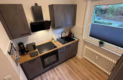 Luedenscheid Apartment | GNA02.02 - Apartment with 4 beds, modern kitchen, balcony & parking space
