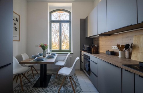 Strehlen Apartment | Goethe Palais am Großen Garten, Arbeitsplatz, ruhig, max 6P, Smart-TV, eigener Parkplatz