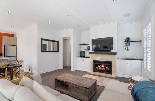 Cardrona House | Gold Rush Chalet - Cardrona Holiday Home