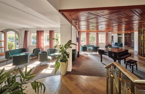 Weissensberg Hotel | Golfhotel Bodensee by Michael Ritter