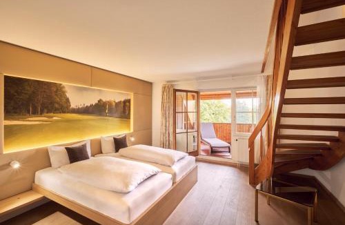 Weissensberg Hotel | Golfhotel Bodensee by Michael Ritter