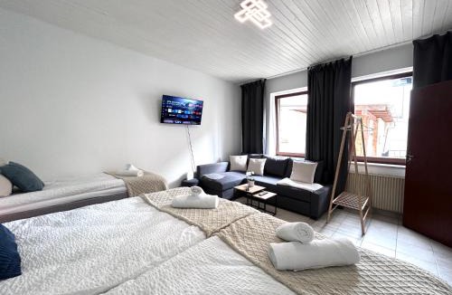 Straubing Apartment | Goltan Apartment - Küche - WLAN - Parkplatz