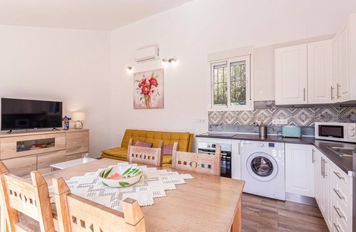 Mezquitilla House | Gorgeous home in Mezquitilla