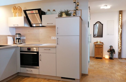 Grainet Apartment | Grabmeier holiday flat - number 3’ with mountain view, balcony and Wi-Fi