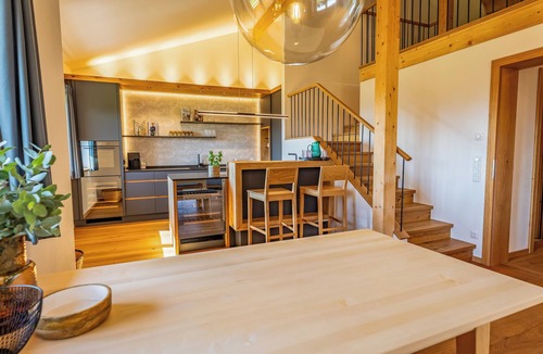 Chieming Apartment | "Graf Chiemo Suites" luyury living direkt am Chiemsee mit privatem Seezugang!