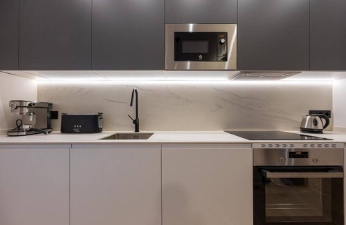 Palacio Apartment | Grand Opera - Refined Building, several apartments in the Heart of Madrid!