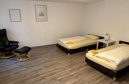 Menden Apartment | Große 100qm Wohnung für 6 Personen in der Altstadt