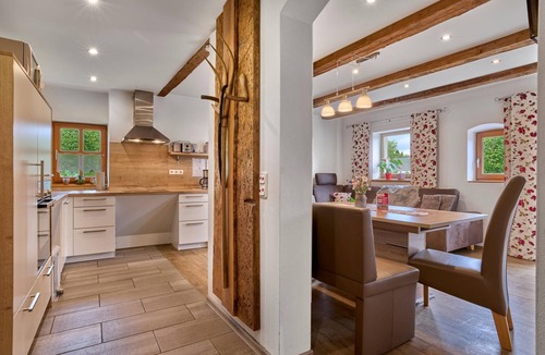 Stadlern Apartment | Große Ferienwohnung (110qm) mit 3 Schlafzimmern und 2 Balkonen