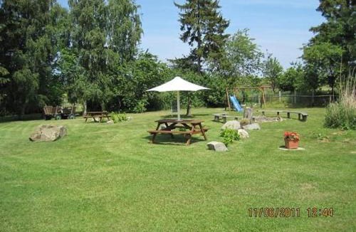Katschow Apartment | Große Ferienwohnung In Dargen Mit Großem Garten