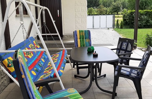 Malschwitz Apartment | Große Ferienwohnung in Niedergurig mit Großem Ga by Interhome