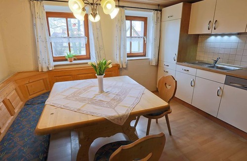 Hottingen Apartment | Große FeWo (100qm) perfekt geeignet für Familien