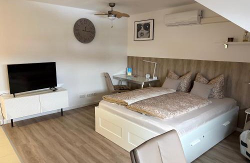 Fuerth Apartment | Große gemütliche Ferienwohnung mit Klimaanlage, Parkplatz inklusive TOP !