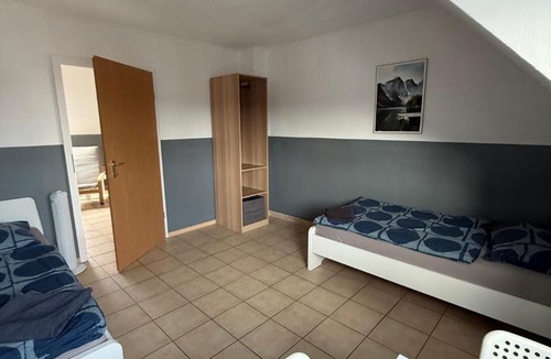 Ost Apartment | Große Unterkunft für bis zu 5 Personen MG32