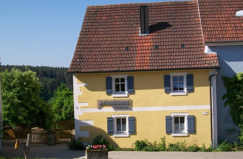 Ansbach Apartment | Großes Ferienhaus (110m2) mit Garten & Sonnenterrasse