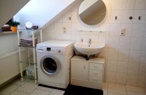 Landshut Apartment | Großzügige Drei-Zimmer-Wohnung mit Parkplatz
