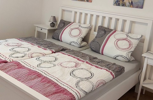 Kelheim Apartment | Großzügige Ferienwohnung mit Eigenem Garten
