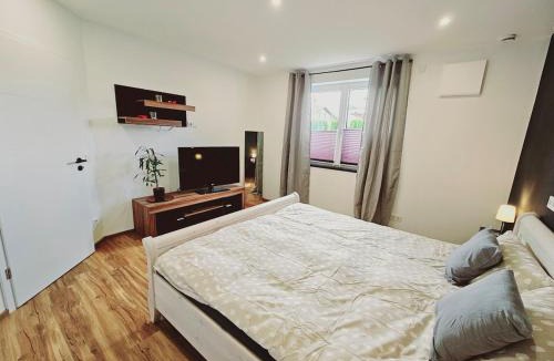 Hengersberg Apartment | Großzügige Moderne Ferienwohnung 90qm Zentrale ruhige Lage