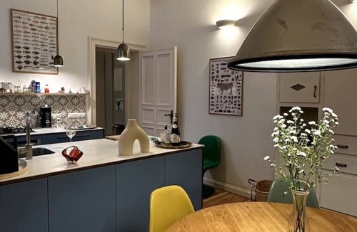 Prenzlauer Berg Apartment | Großzügige Wohnung aus dem 19. Jahrhundert mit Blick auf den Wunderschönen Park