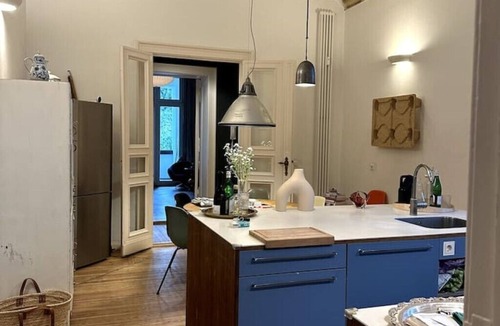 Prenzlauer Berg Apartment | Großzügige Wohnung aus dem 19. Jahrhundert mit Blick auf den Wunderschönen Park