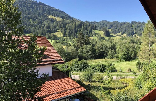 Steibis Apartment | Großzügige Wohnung für bis zu 5 Persone in Steibis